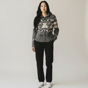 ARITZIA TNA Cowichan Lambswool Knit Cardigan Sweater with Zipper